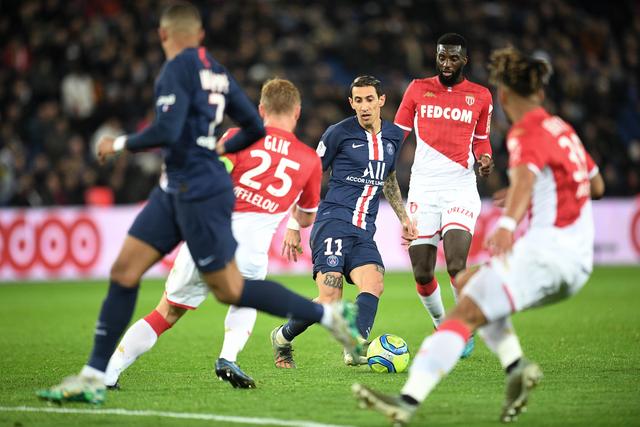 存在感一般！胡金秋&孙铭徽CBA揭幕战合砍18分6板5助（胡金秋、孙铭徽状态平平：CBA揭幕战合计18分6篮板5助攻）