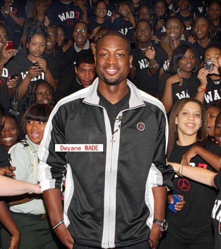 驳斥转会传闻，贡多齐：我专注于当下，想帮拉齐奥赢下更多球（贡多齐辟谣转会：专注当下，誓助拉齐奥赢下更多比赛）