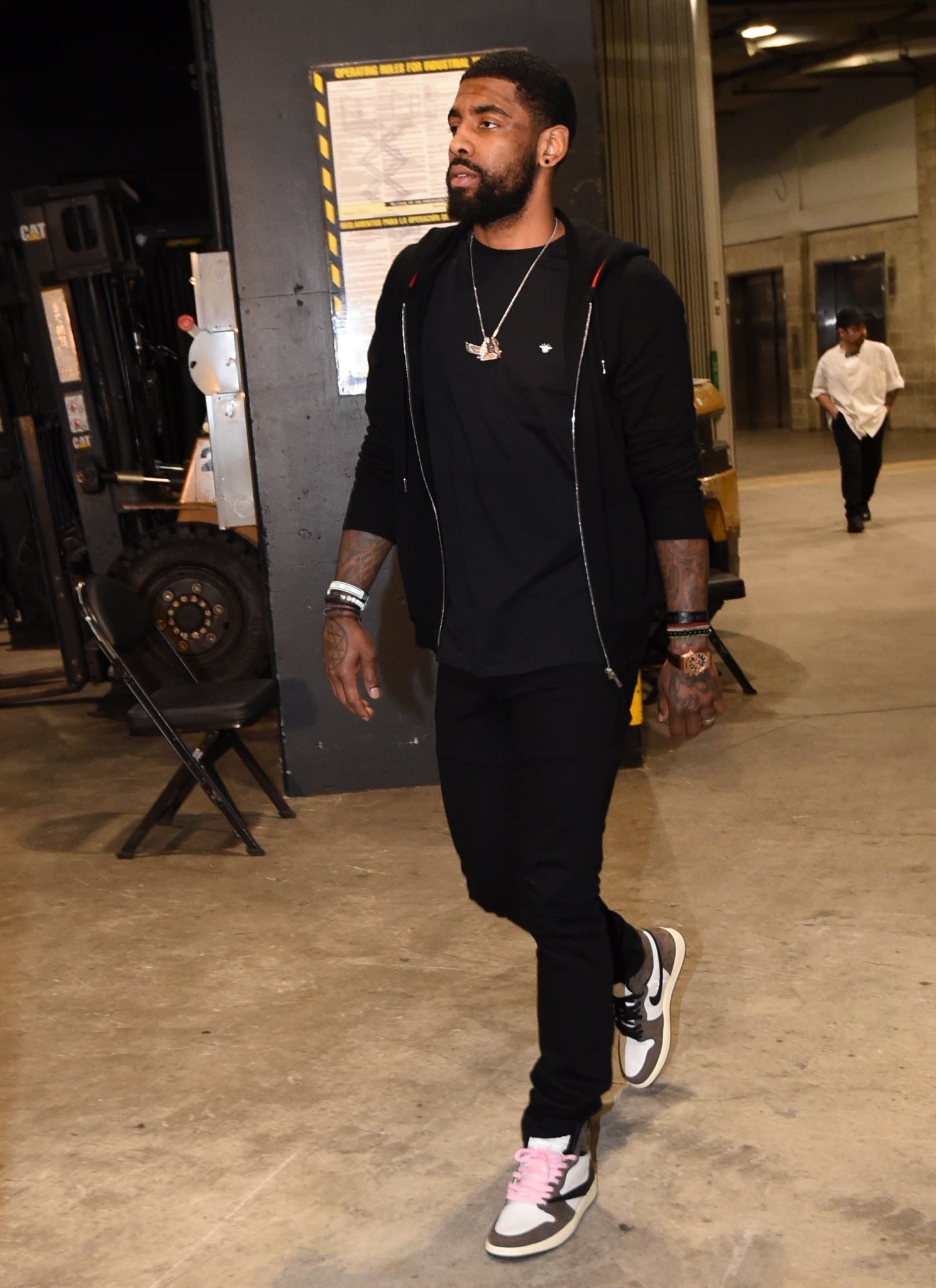 干净又卫生！贝克汉姆晒印度行学习制作美食视频（贝克汉姆晒印度之旅学做美食视频，亲自下厨很讲究）