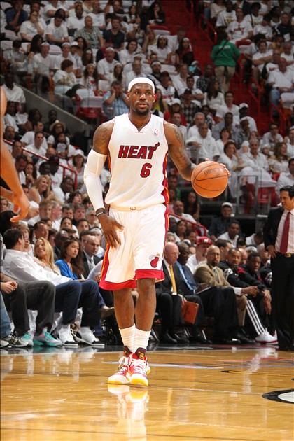 纳格尔斯曼：萨内得向所有批评他的人证明自己是个好球员（纳格尔斯曼：萨内用表现回击质疑，证明自己是名优秀球员）