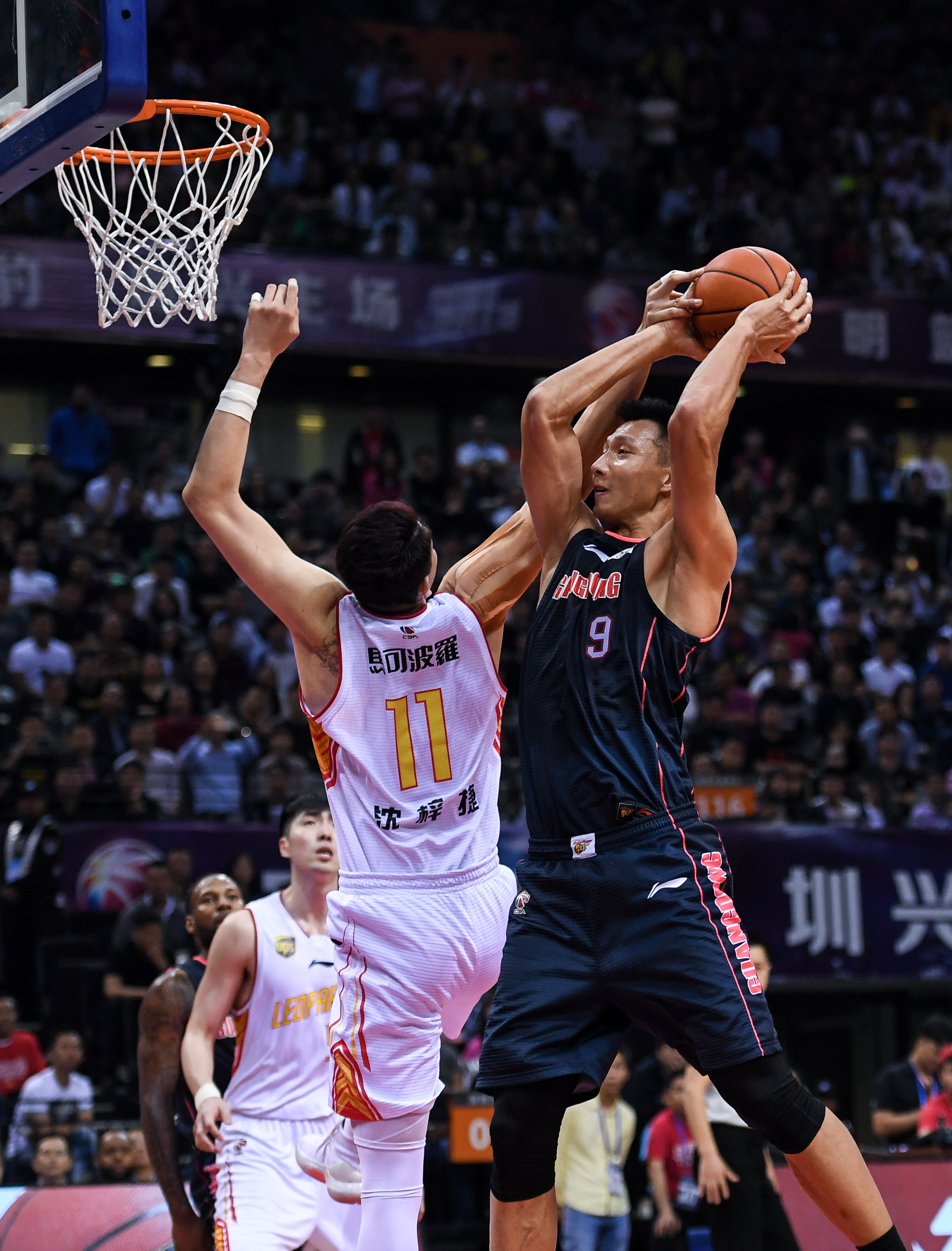 报价超十亿英镑，英媒：派拉蒙获得四年在英国的欧冠转播权（英媒称派拉蒙斥资逾10亿英镑拿下英国欧冠四年转播权）