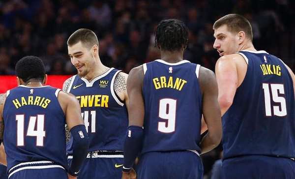 太阳报：伊万-托尼在伦敦夜总会因涉嫌用头撞人被警方逮捕（太阳报称伊万-托尼在伦敦夜店涉用头撞人遭警方拘捕）