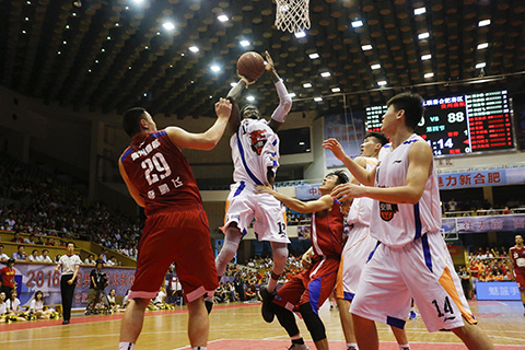 意甲对阵第30支球队球门，劳塔罗当选国米4-0科莫全场最佳（国米4-0科莫，劳塔罗当选全场最佳，完成对意甲第30队破门）