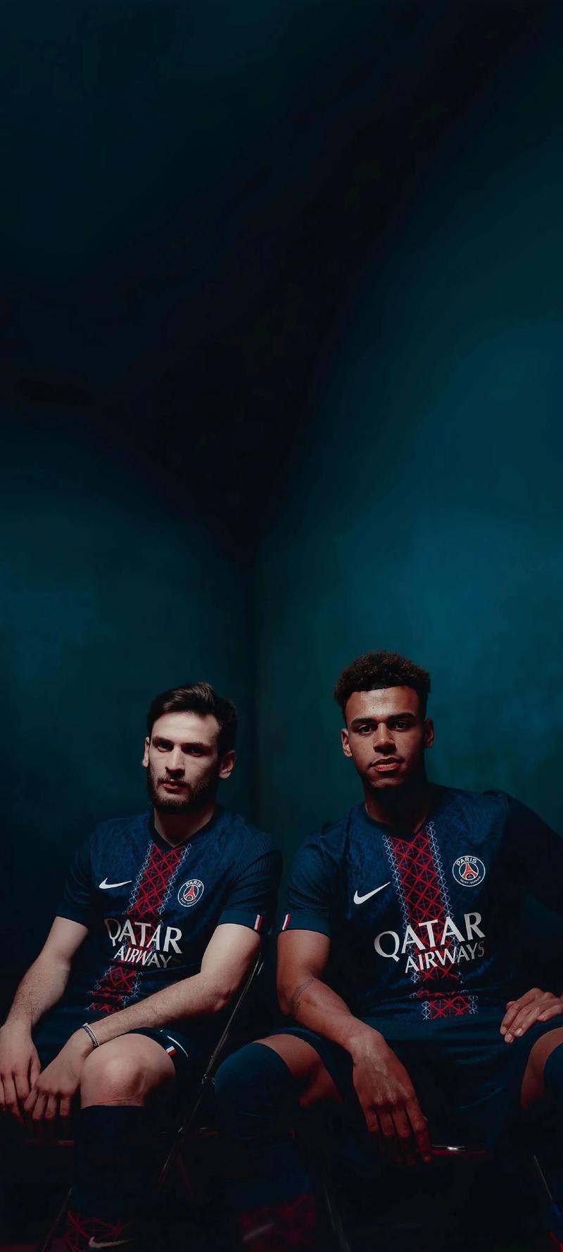 记者：今年租借效力大阪樱花的拉斐尔正与一家中国俱乐部谈判（记者称：本赛季租借效力大阪樱花的拉斐尔正与一家中国俱乐部进行谈判）