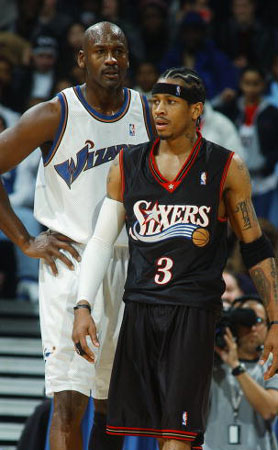 世体：德容与孔德已回国家队报到，其他巴萨球员周二陆续报到（世体：德容、孔德已回各自国家队报到，其余巴萨球员将于周二陆续报到）