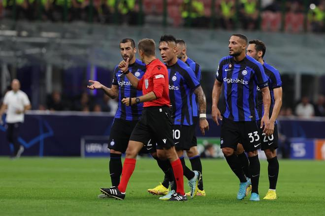 阿莱格里：没给弟媳打电话；缺中锋？现在意甲头号射手是恰20（阿莱格里：没给弟媳打电话；中锋不缺，如今意甲射手王是恰20）