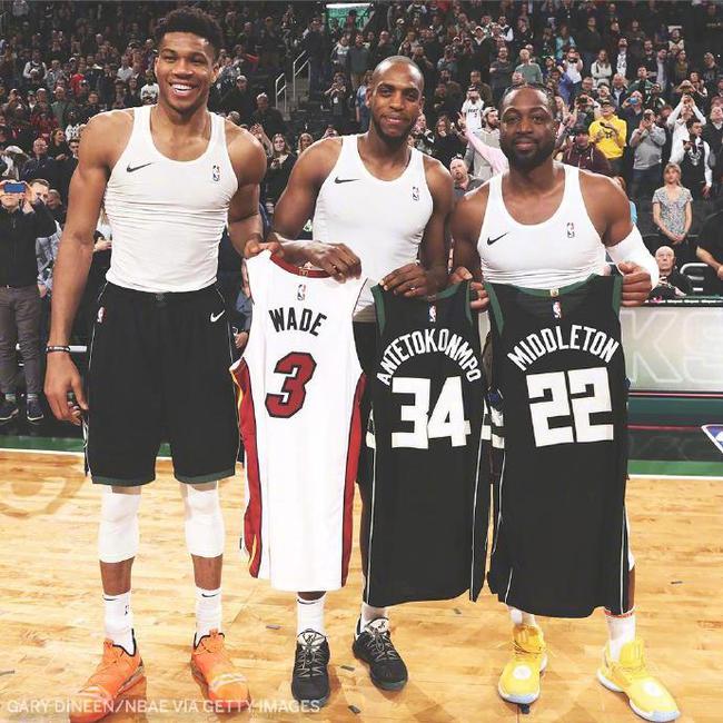 图片报：除了曼联之外，国米也接触阿德耶米经纪人门德斯（德媒图片报：除曼联外，国米也已与阿德耶米经纪人门德斯取得联系）