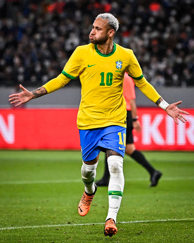 葡萄牙vs亚美尼亚：C罗停赛，莱奥、B费、B席首发出战（葡萄牙对阵亚美尼亚：C罗停赛缺席，莱奥、B费、B席领衔首发）